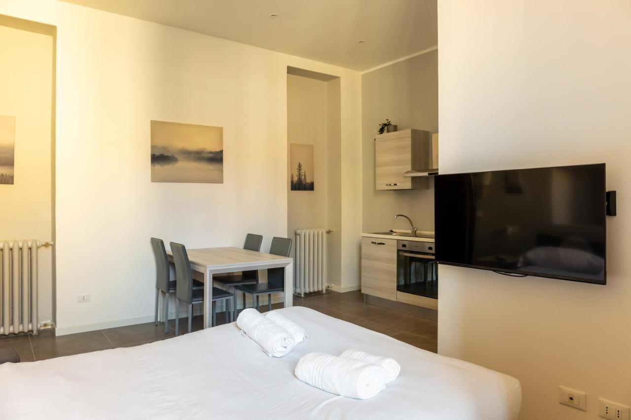 Newly Renovated Loft Near Centrale Milan Luaran gambar